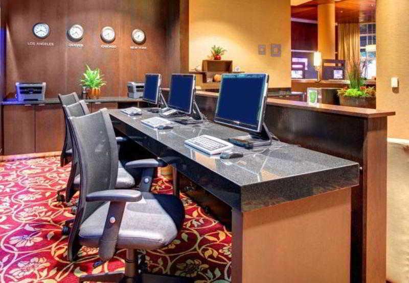 Courtyard By Marriott Greenville Downtown מראה חיצוני תמונה