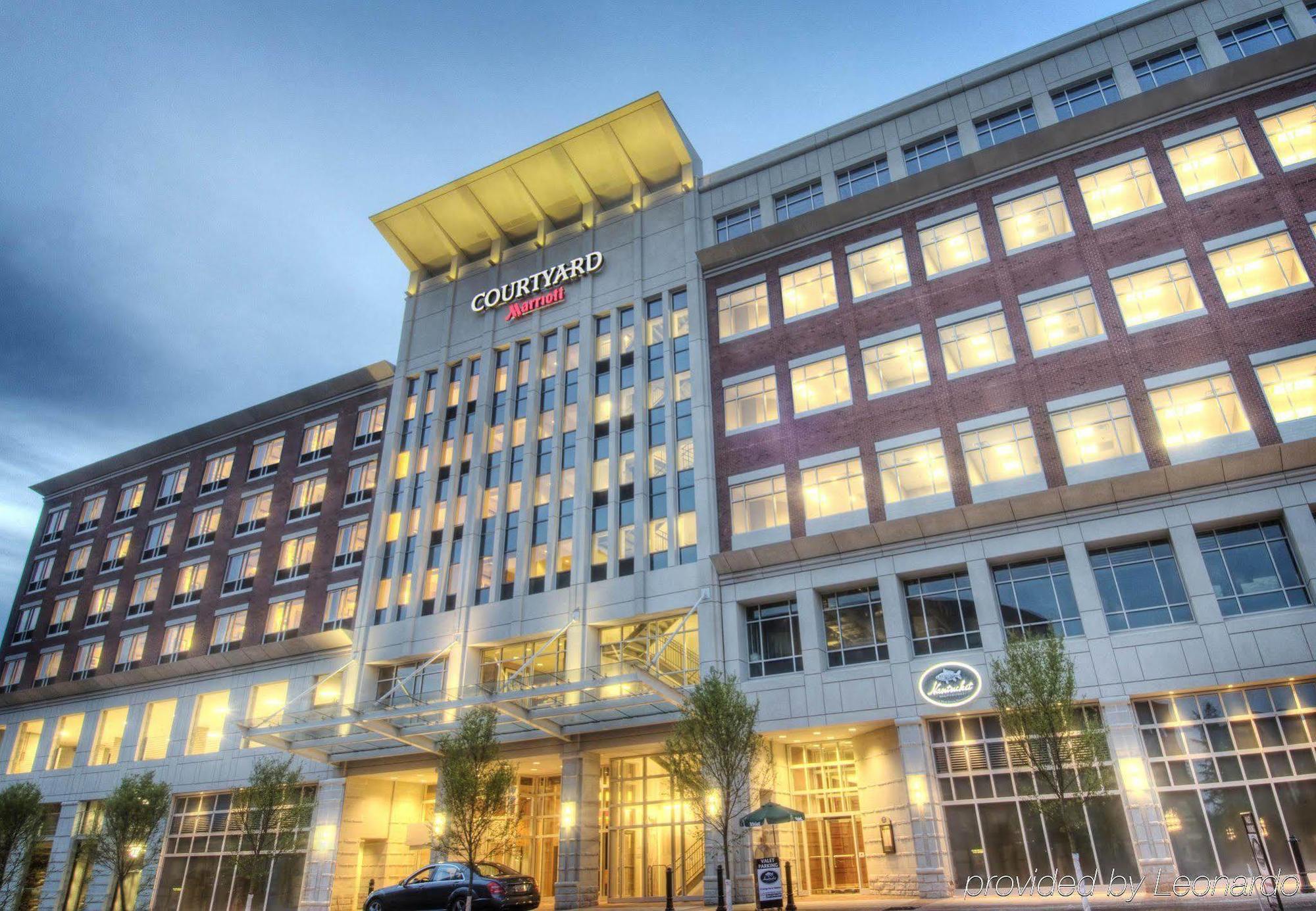Courtyard By Marriott Greenville Downtown מראה חיצוני תמונה