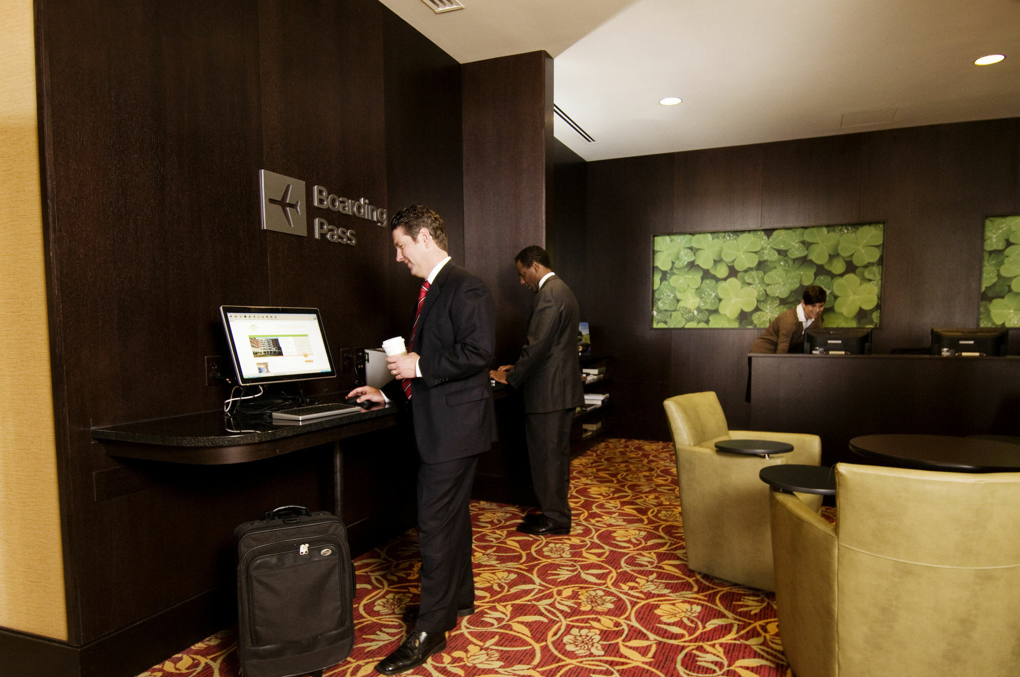 Courtyard By Marriott Greenville Downtown מראה חיצוני תמונה
