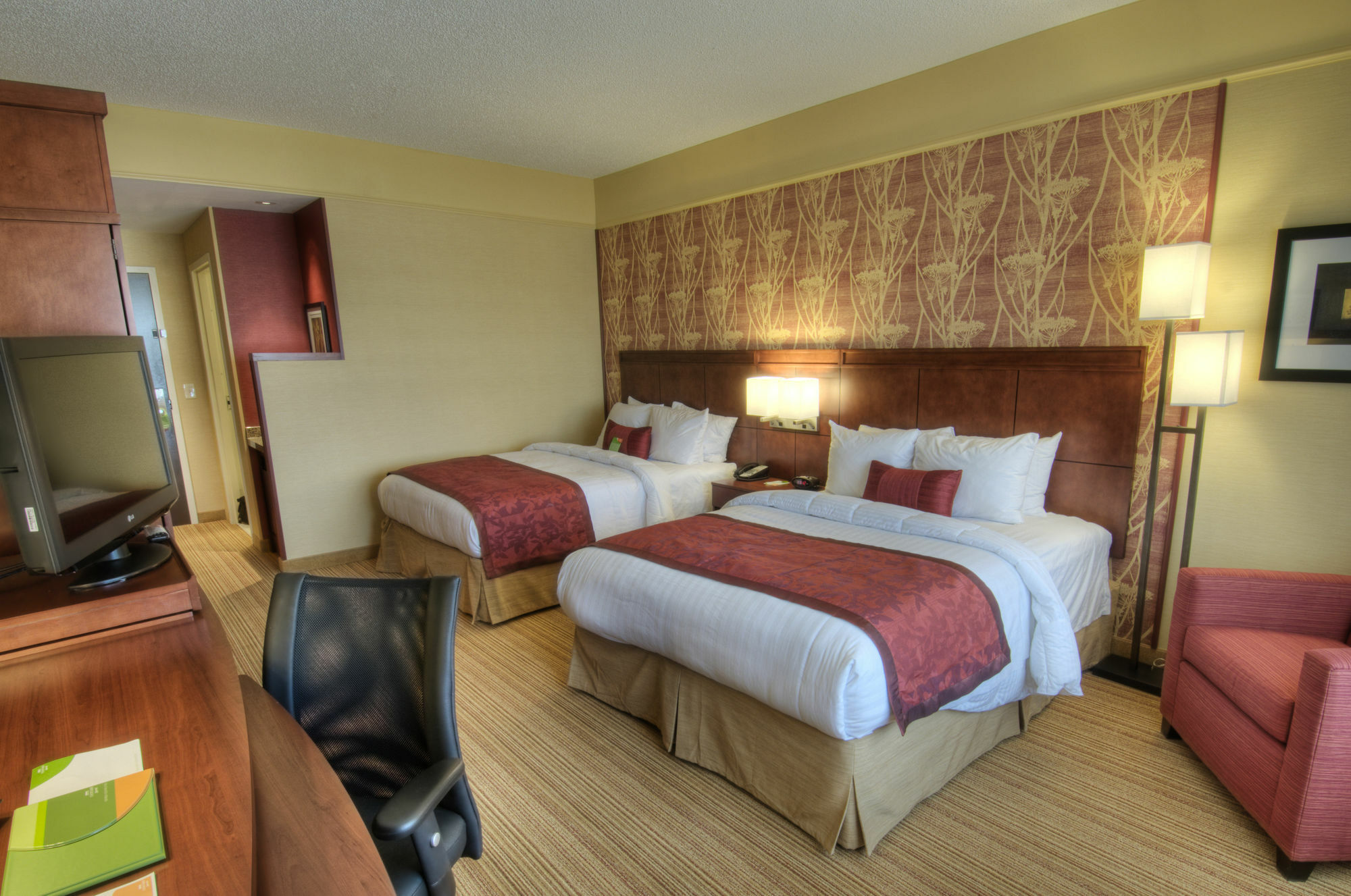 Courtyard By Marriott Greenville Downtown מראה חיצוני תמונה