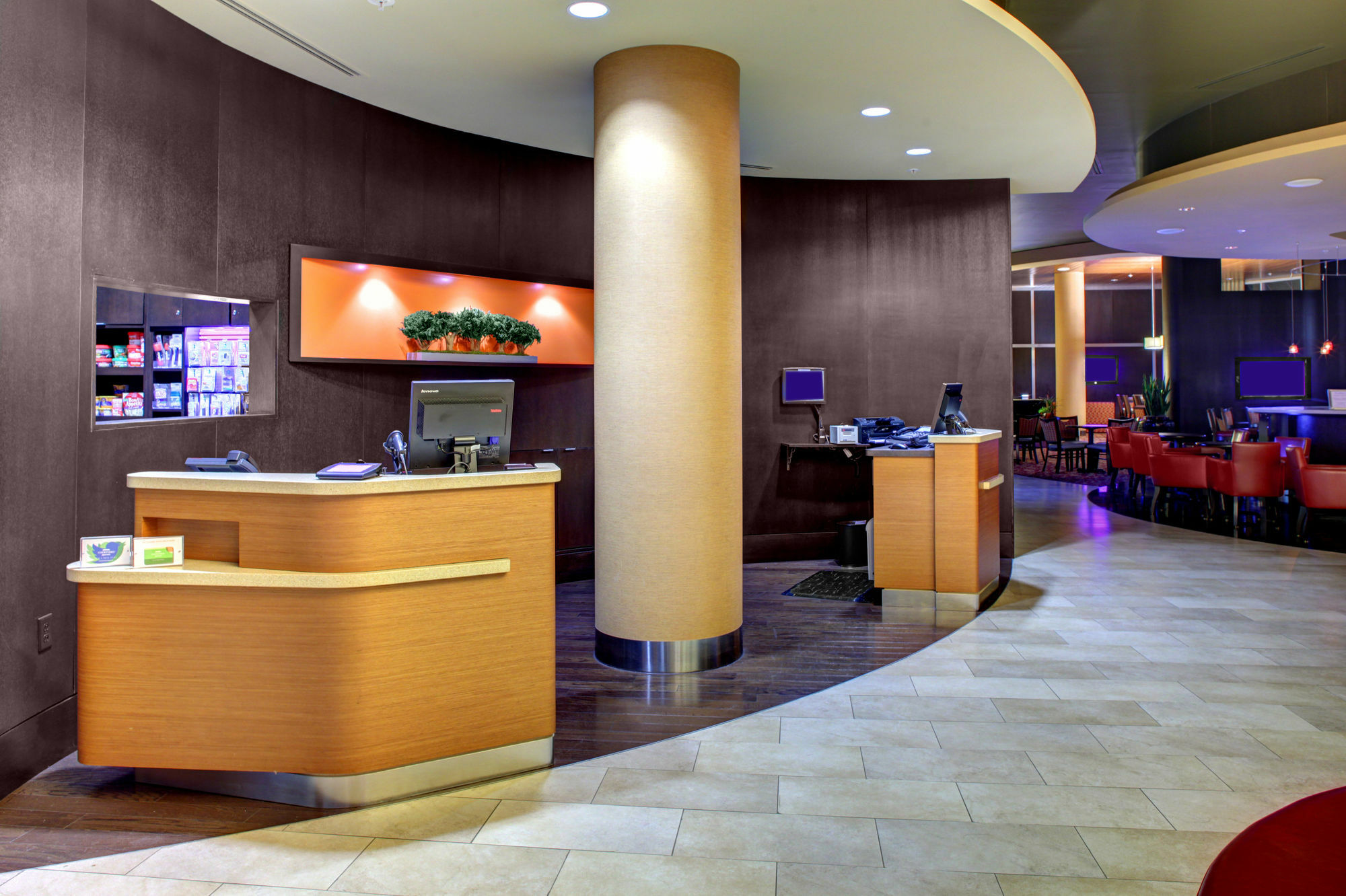 Courtyard By Marriott Greenville Downtown מראה חיצוני תמונה