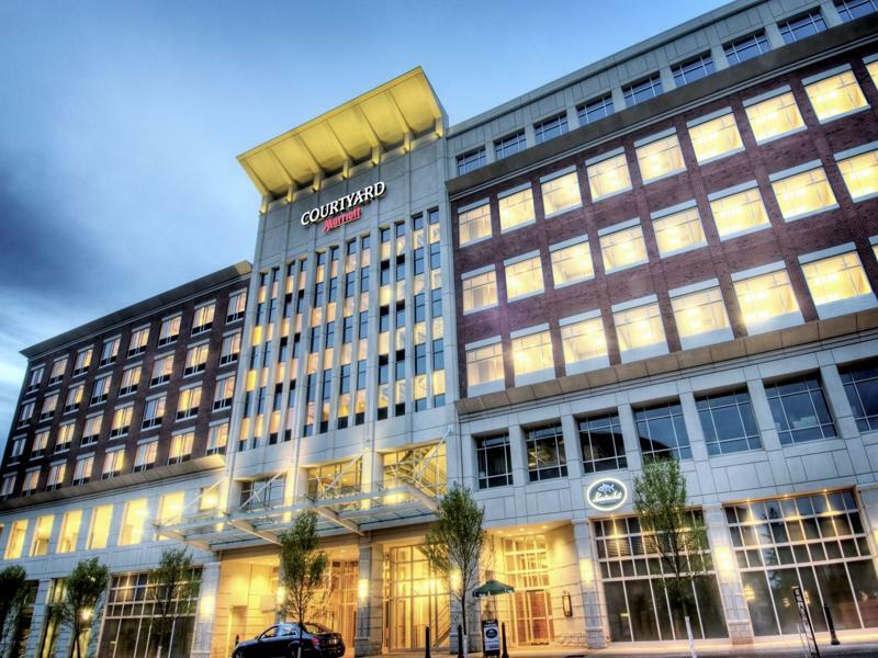 Courtyard By Marriott Greenville Downtown מראה חיצוני תמונה