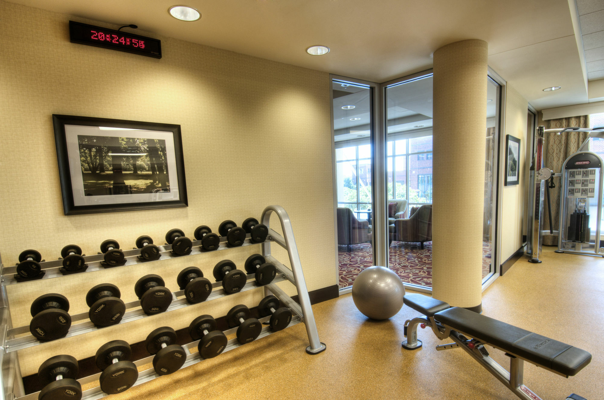 Courtyard By Marriott Greenville Downtown מראה חיצוני תמונה