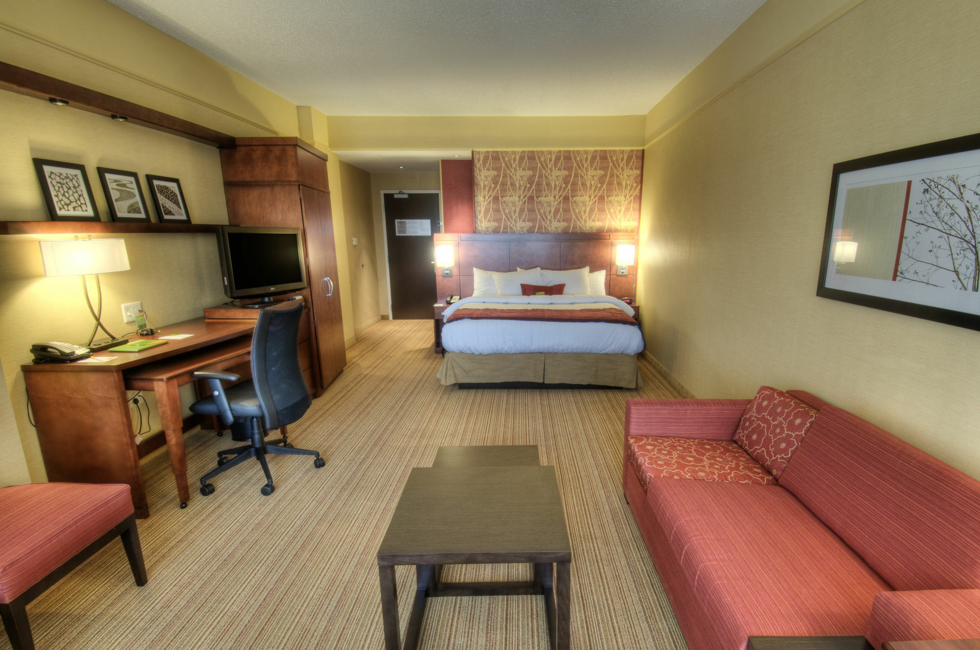 Courtyard By Marriott Greenville Downtown מראה חיצוני תמונה